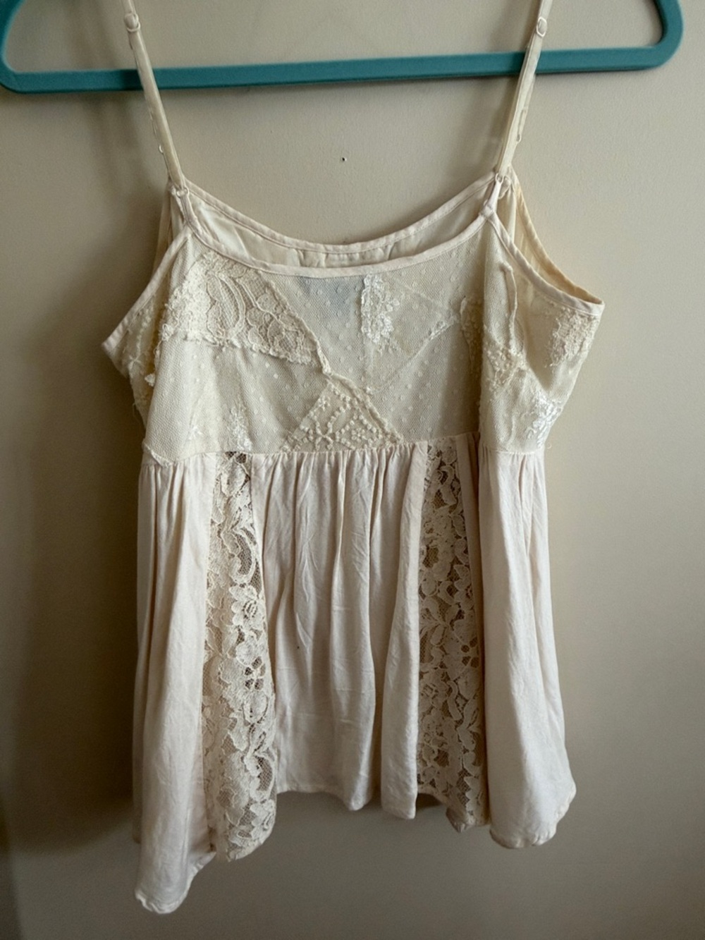 American Eagle Outfitters Cream Lace Trim Tank - Picture 3 of 4